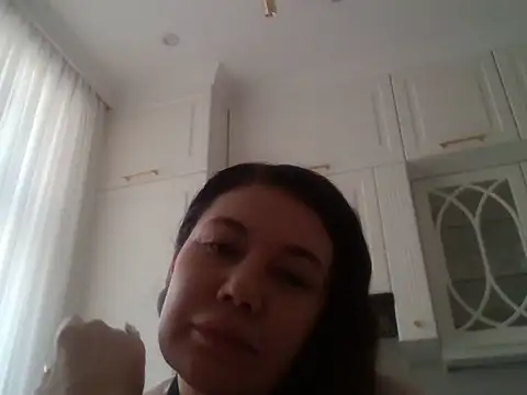 Snapshot of Lomivah chatting on October 27, 2025, 9:35 am Lomivah online show from October 27, 2025, 9:35 am