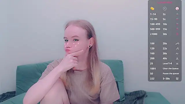 AliceNya cute online show from July 13, 2026, 3:09 am