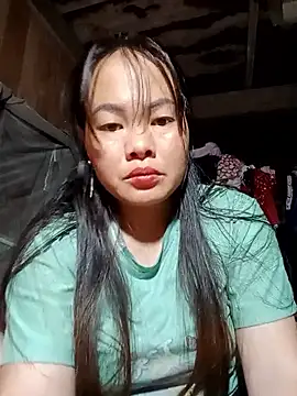 emilyzz online show from April 27, 2026, 8:56 am