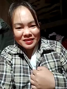 emilyzz online show from April 29, 2026, 1:53 am