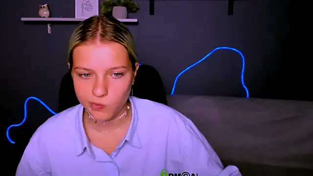 kaela spell  online show from September 30, 2025, 12:54 pm