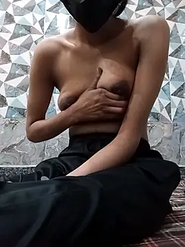 Hotygirl111 online show from March 5, 2026, 5:14 am