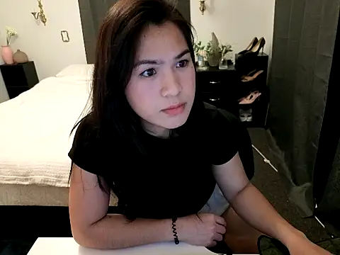 ZoeyJohnson online show from September 24, 2025, 8:06 am