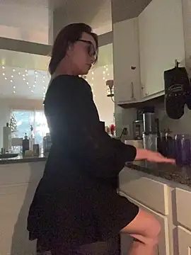 Texxaspearl online show from January 5, 2026, 9:51 pm