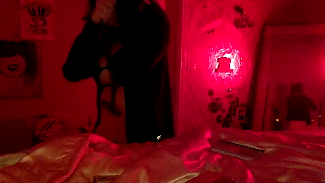 Texxaspearl online show from February 7, 2026, 8:18 am