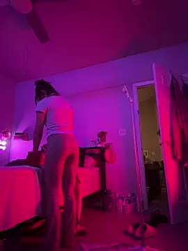 Texxaspearl online show from March 10, 2026, 4:28 am