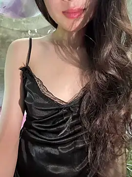 Snapshot of Bella_sexy98 chatting on May 20, 2026, 6:08 am Bella sexy98 online show from May 20, 2026, 6:08 am