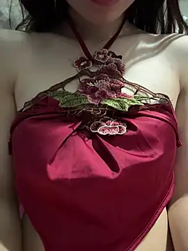 Snapshot of Bella_sexy98 chatting on May 28, 2026, 10:45 am Bella sexy98 online show from May 28, 2026, 10:45 am