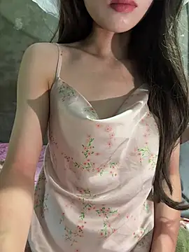 Snapshot of Bella_sexy98 chatting on July 25, 2026, 6:11 am Bella sexy98 online show from July 25, 2026, 6:11 am