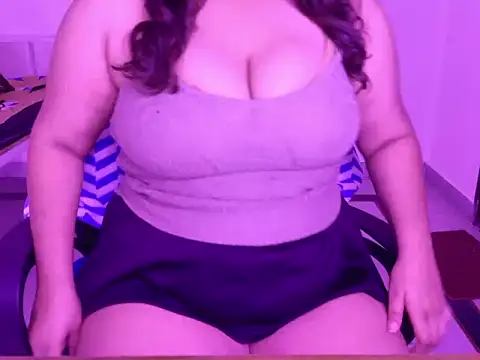 Snapshot of _Ameera_ chatting on October 6, 2025, 3:31 pm Ameera online show from October 6, 2025, 3:31 pm