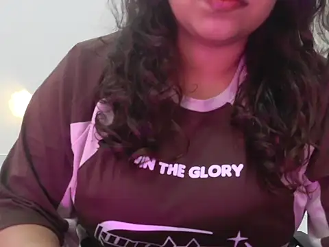 Snapshot of _Ameera_ chatting on November 6, 2025, 3:02 pm Ameera online show from November 6, 2025, 3:02 pm