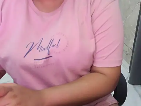 Snapshot of _Ameera_ chatting on November 7, 2025, 3:34 pm Ameera online show from November 7, 2025, 3:34 pm