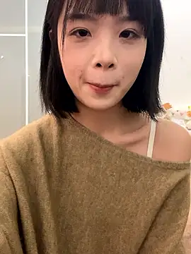 qiqi x online show from February 23, 2026, 2:14 pm