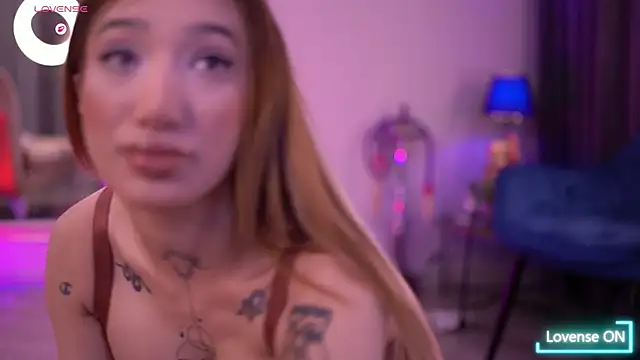 Snapshot of SiennaJayden chatting on January 13, 2026, 6:24 pm SiennaJayden online show from January 13, 2026, 6:24 pm