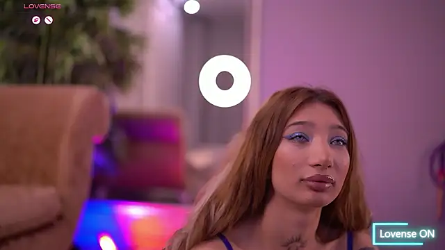 Snapshot of SiennaJayden chatting on January 16, 2026, 6:34 pm SiennaJayden online show from January 16, 2026, 6:34 pm