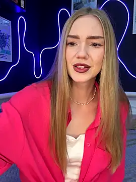 Snapshot of MilaMoone chatting on October 23, 2025, 10:36 am MilaMoone online show from October 23, 2025, 10:36 am