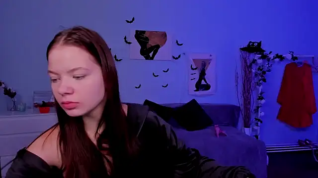 BetsyKiss online show from October 29, 2025, 6:48 am