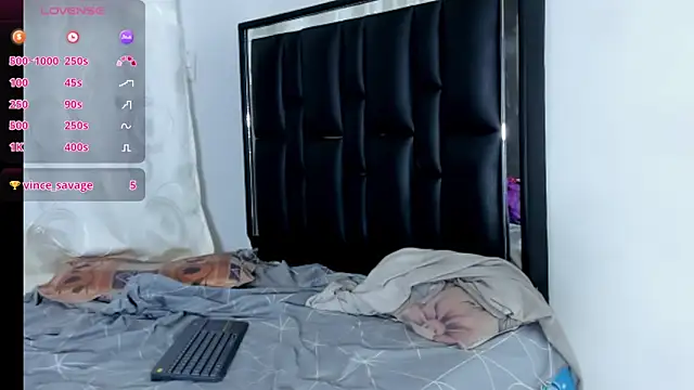 Snapshot of ArexBlakk chatting on November 6, 2025, 4:41 pm ArexBlakk online show from November 6, 2025, 4:41 pm