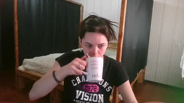 EthelsLover online show from February 12, 2026, 9:15 am