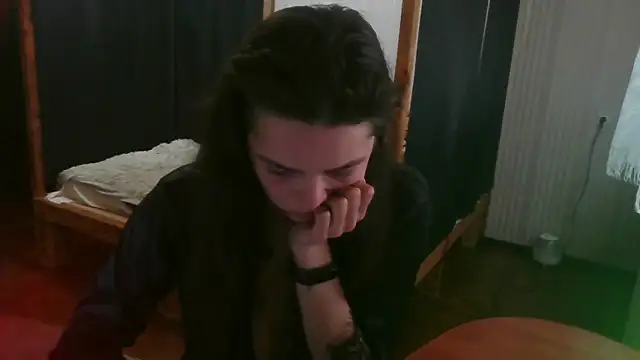 Snapshot of EthelsLover chatting on May 11, 2026, 4:04 pm EthelsLover online show from May 11, 2026, 4:04 pm