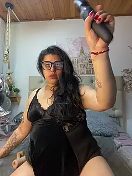 Snapshot of Andrea_secret_ chatting on July 29, 2026, 1:42 pm Andrea secret online show from July 29, 2026, 1:42 pm