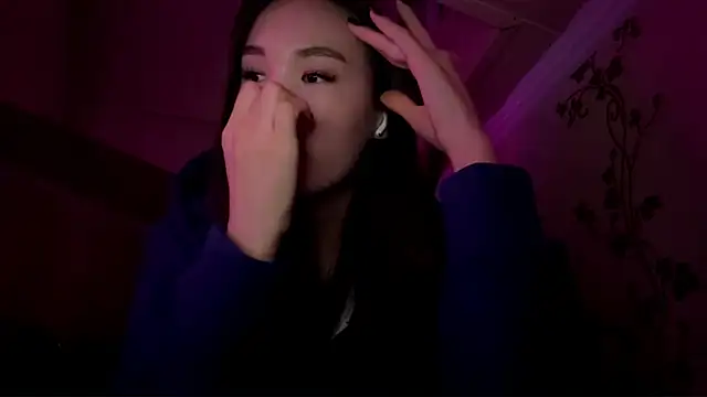 Snapshot of marry_dreams chatting on October 2, 2025, 2:24 pm marry dreams online show from October 2, 2025, 2:24 pm