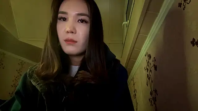 Snapshot of marry_dreams chatting on November 17, 2025, 3:29 pm marry dreams online show from November 17, 2025, 3:29 pm