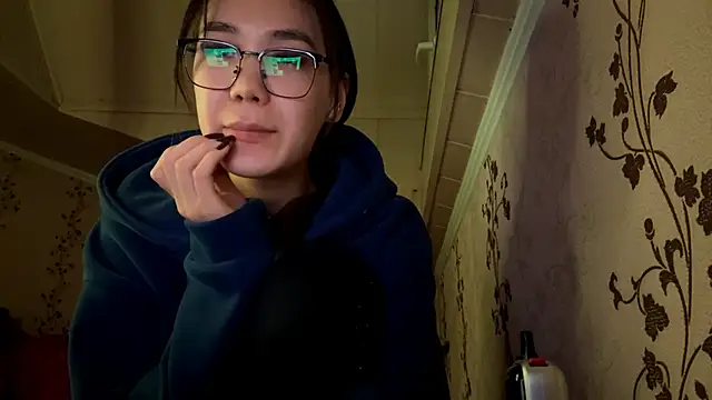 Snapshot of marry_dreams chatting on November 29, 2025, 2:09 pm marry dreams online show from November 29, 2025, 2:09 pm