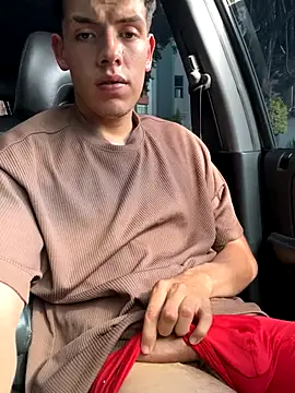 Snapshot of mattebret11 chatting on September 21, 2025, 8:10 pm mattebret11 online show from September 21, 2025, 8:10 pm