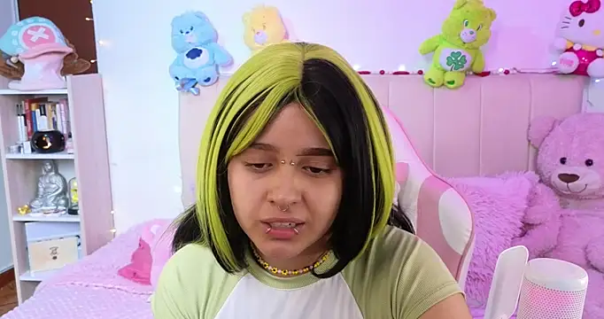 NekoWaifu online show from February 18, 2026, 2:24 pm