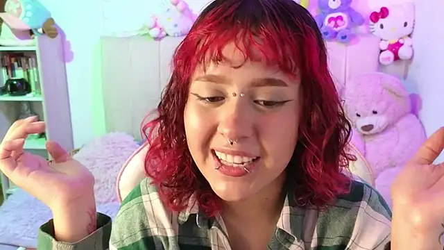 NekoWaifu online show from July 28, 2026, 6:20 pm
