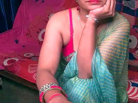 Snapshot of Sangeetha5 chatting on November 11, 2025, 7:58 pm Sangeetha5 online show from November 11, 2025, 7:58 pm