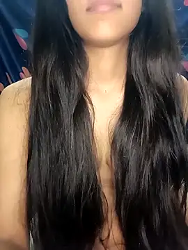 Snapshot of reetika6375 chatting on November 16, 2025, 10:48 pm reetika6375 online show from November 16, 2025, 10:48 pm