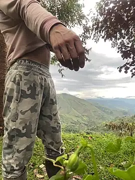 Snapshot of sky-wolves chatting on February 3, 2026, 10:26 pm sky-wolves online show from February 3, 2026, 10:26 pm