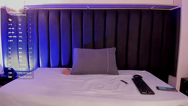 Cristina joy online show from March 2, 2026, 1:18 pm