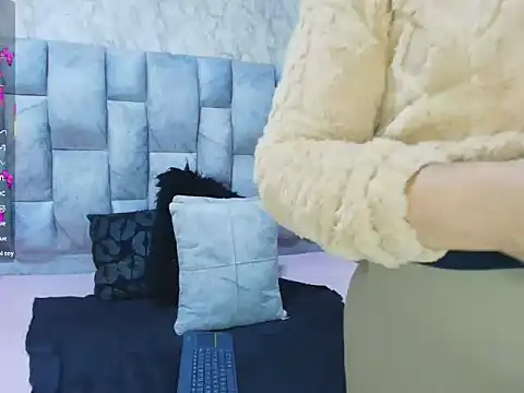 Snapshot of sofiagutierrez__ chatting on October 2, 2025, 2:07 am sofiagutierrez online show from October 2, 2025, 2:07 am