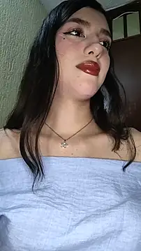 Emily-hottson online show from January 8, 2026, 5:32 am