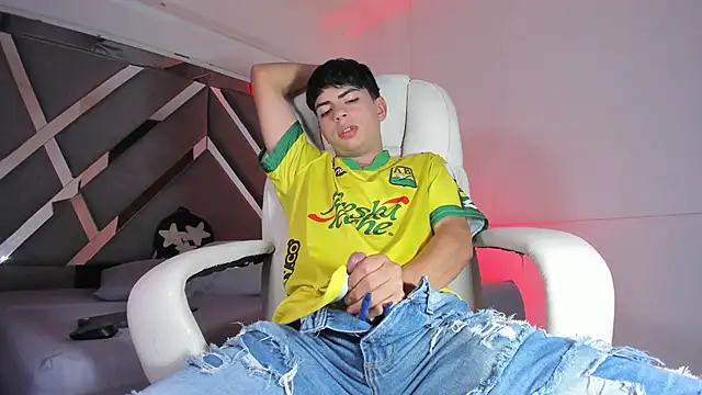 Peter chase online show from September 18, 2025, 8:44 pm