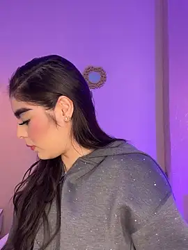 Snapshot of SofiaFontaiine chatting on November 18, 2025, 4:50 am SofiaFontaiine online show from November 18, 2025, 4:50 am