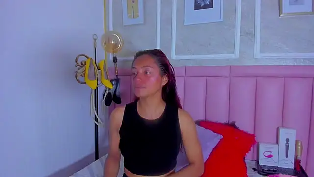 HoollyHendrix online show from February 23, 2026, 8:28 pm