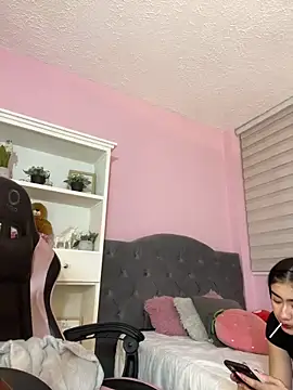 Snapshot of camila1_torres_ chatting on February 19, 2026, 5:53 pm camila1 torres online show from February 19, 2026, 5:53 pm