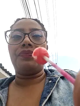 Ebony-Goddess19 online show from October 7, 2025, 4:15 pm