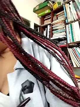 Ebony-Goddess19 online show from November 12, 2025, 3:34 pm