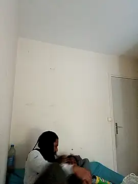 Snapshot of Mikaaa97 chatting on November 21, 2025, 3:11 pm Mikaaa97 online show from November 21, 2025, 3:11 pm