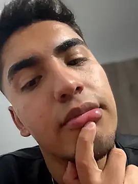 Snapshot of tomy_hot20 chatting on November 24, 2025, 2:22 am tomy hot20 online show from November 24, 2025, 2:22 am