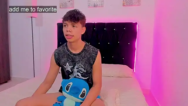 Snapshot of Zacktorres_ chatting on November 2, 2025, 11:07 pm Zacktorres online show from November 2, 2025, 11:07 pm