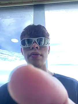 Snapshot of Zacktorres_ chatting on December 1, 2025, 6:02 pm Zacktorres online show from December 1, 2025, 6:02 pm