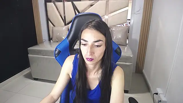 Maily a  online show from November 13, 2025, 3:05 am