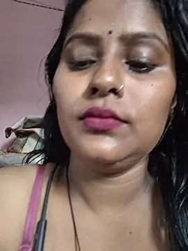 Snapshot of Jasmine_Januja chatting on May 22, 2026, 1:35 am Jasmine Januja online show from May 22, 2026, 1:35 am