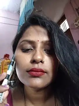 Snapshot of Jasmine_Januja chatting on June 19, 2026, 1:21 am Jasmine Januja online show from June 19, 2026, 1:21 am